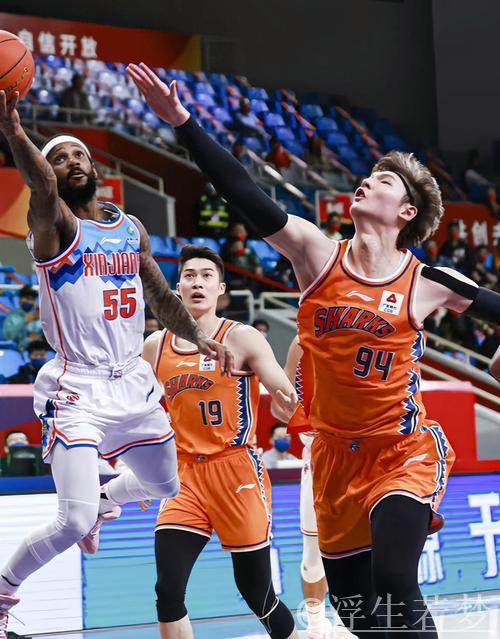 3月29日常规赛：上海对阵新疆 阿不都沙拉木精彩瞬间