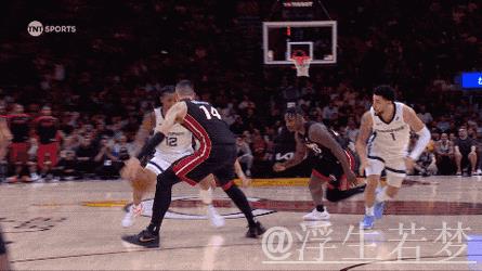 希罗狂砍35分难救主 莫兰特压哨绝杀助灰熊险胜热火 希罗狂砍35分难救主 莫兰特压哨绝杀助灰熊险胜热火